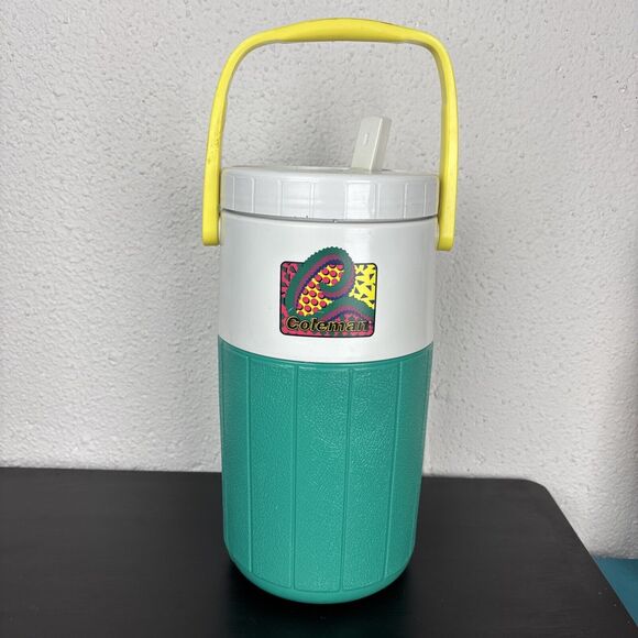 Vintage Coleman‎ Green/ Yellow Polylite 5590 1/2 Gallon Water Jug Cooler Octopus - Picture 1 of 14
